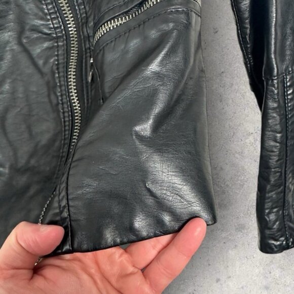 Free People Quilted Vegan Collarless Leather Jacket Black Size 4 Moto Biker Coat - Picture 12 of 15